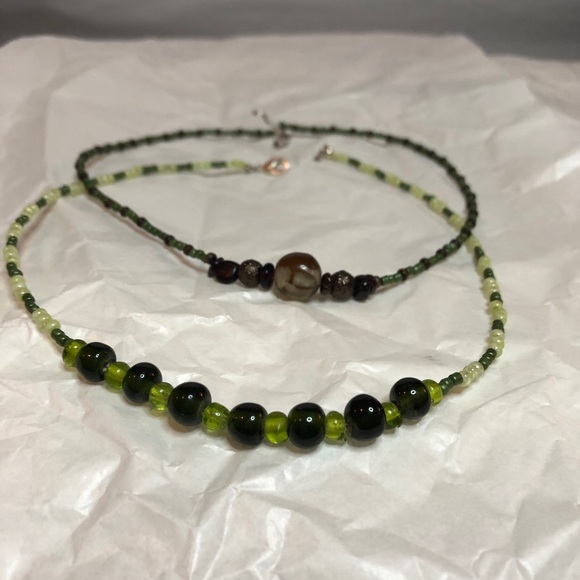 Two green beaded chokers - Picture 1 of 7